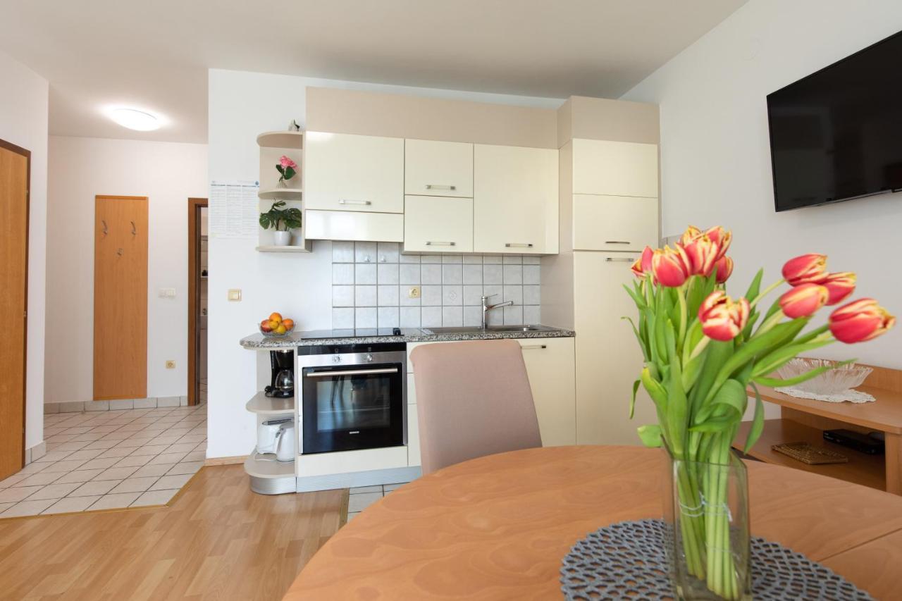 Apartment Filip Đảo Krk Ngoại thất bức ảnh